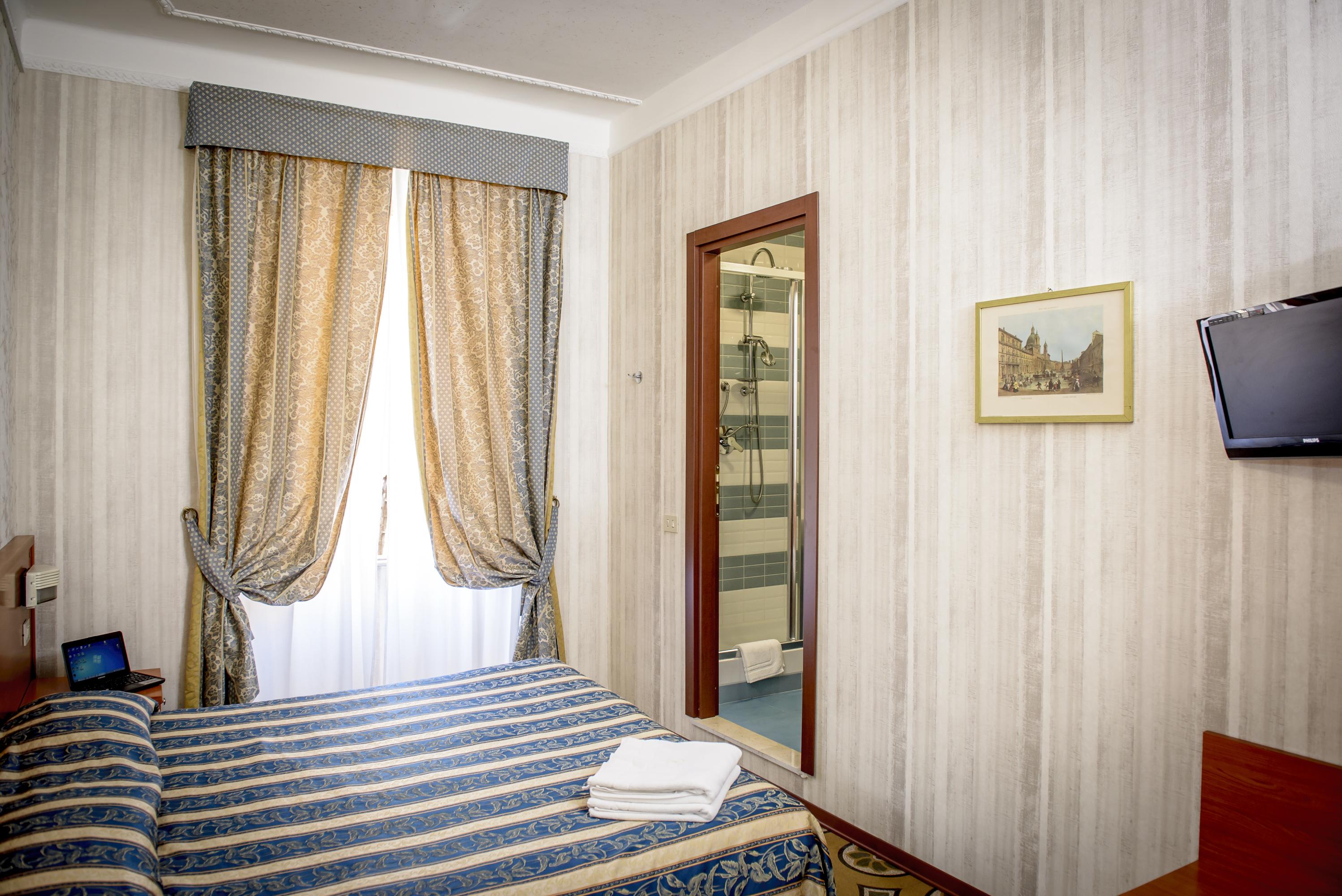Hotel Emmaus Рим Экстерьер фото