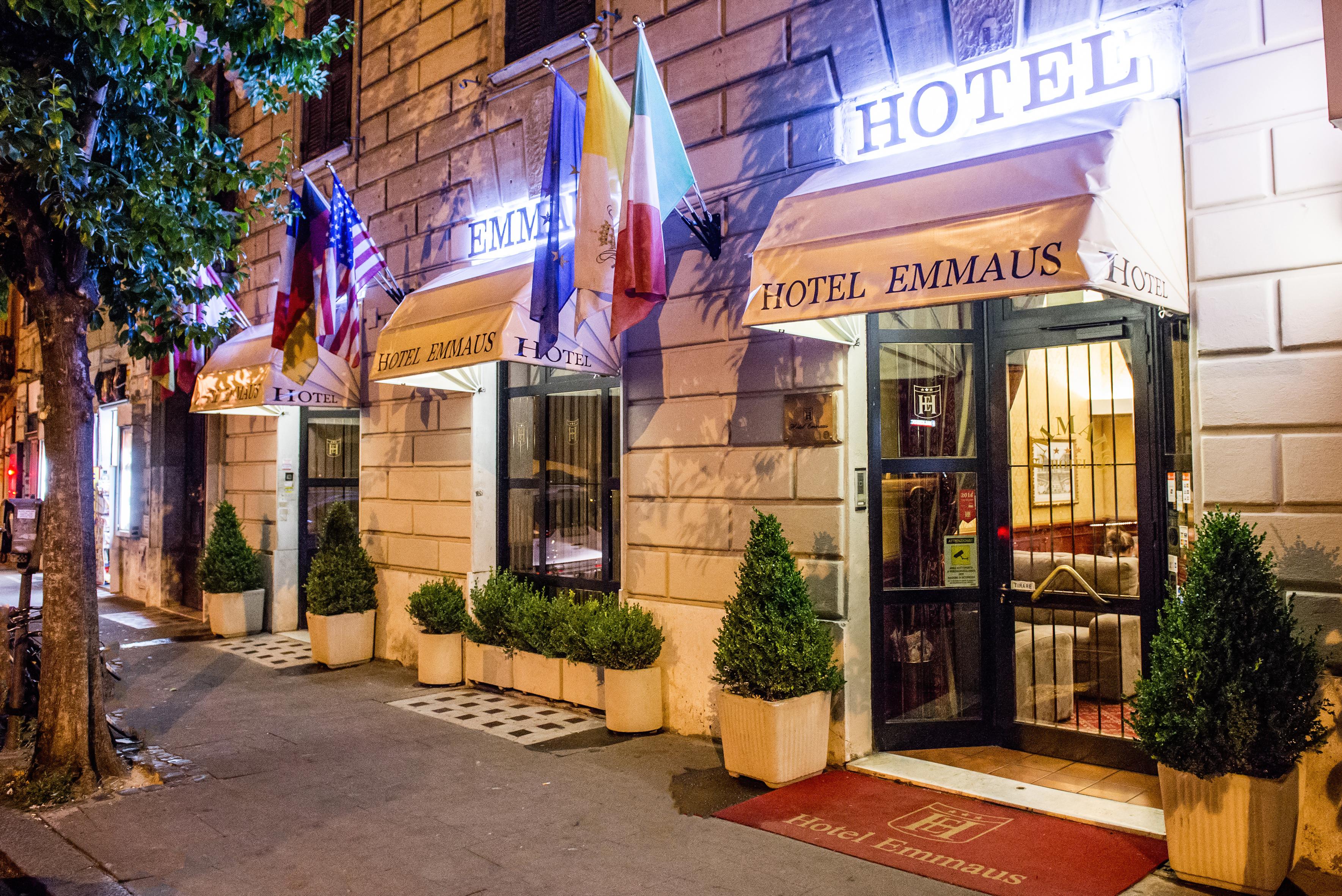 Hotel Emmaus Рим Экстерьер фото