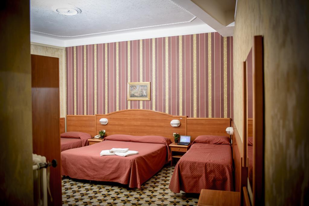 Hotel Emmaus Рим Экстерьер фото