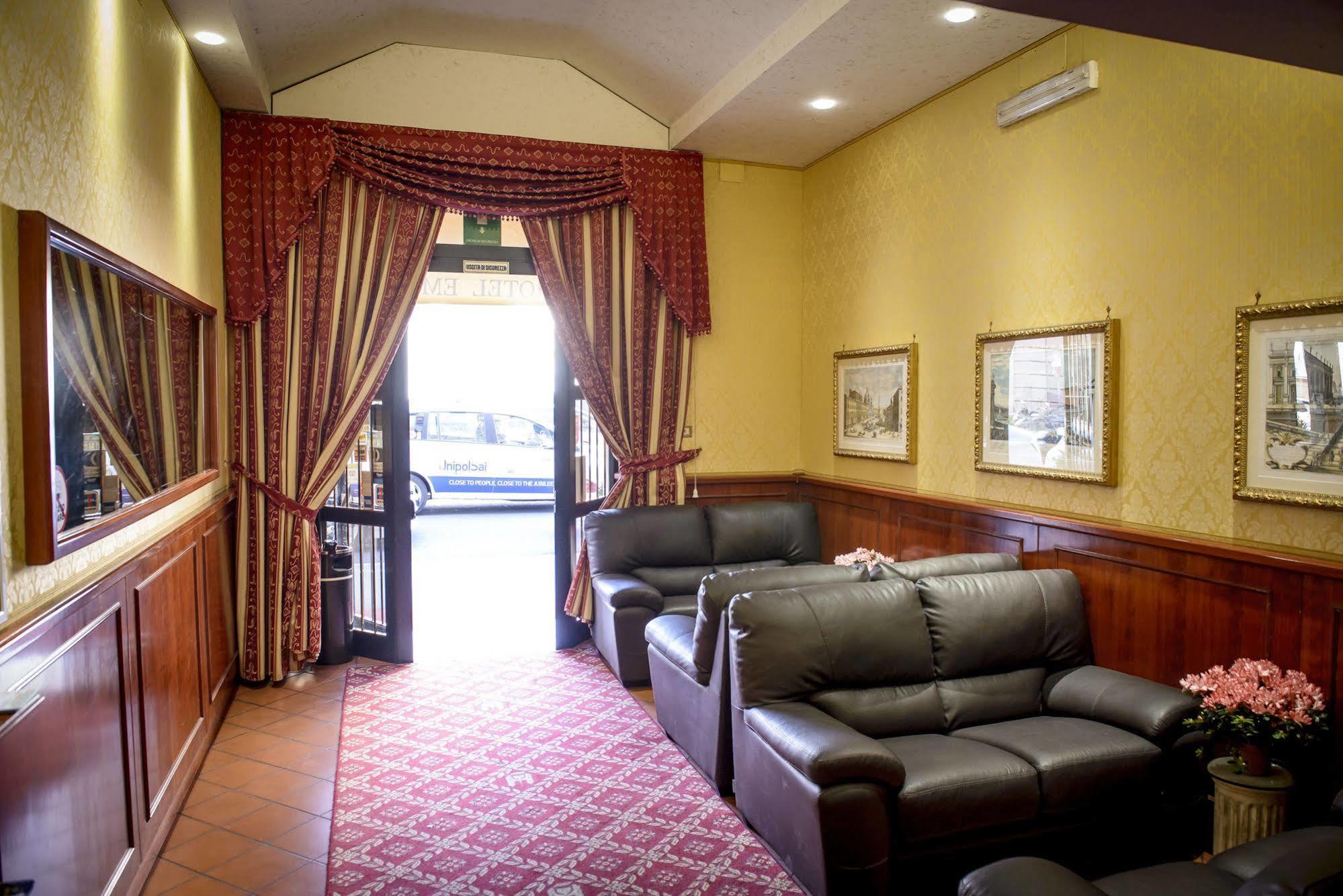 Hotel Emmaus Рим Экстерьер фото
