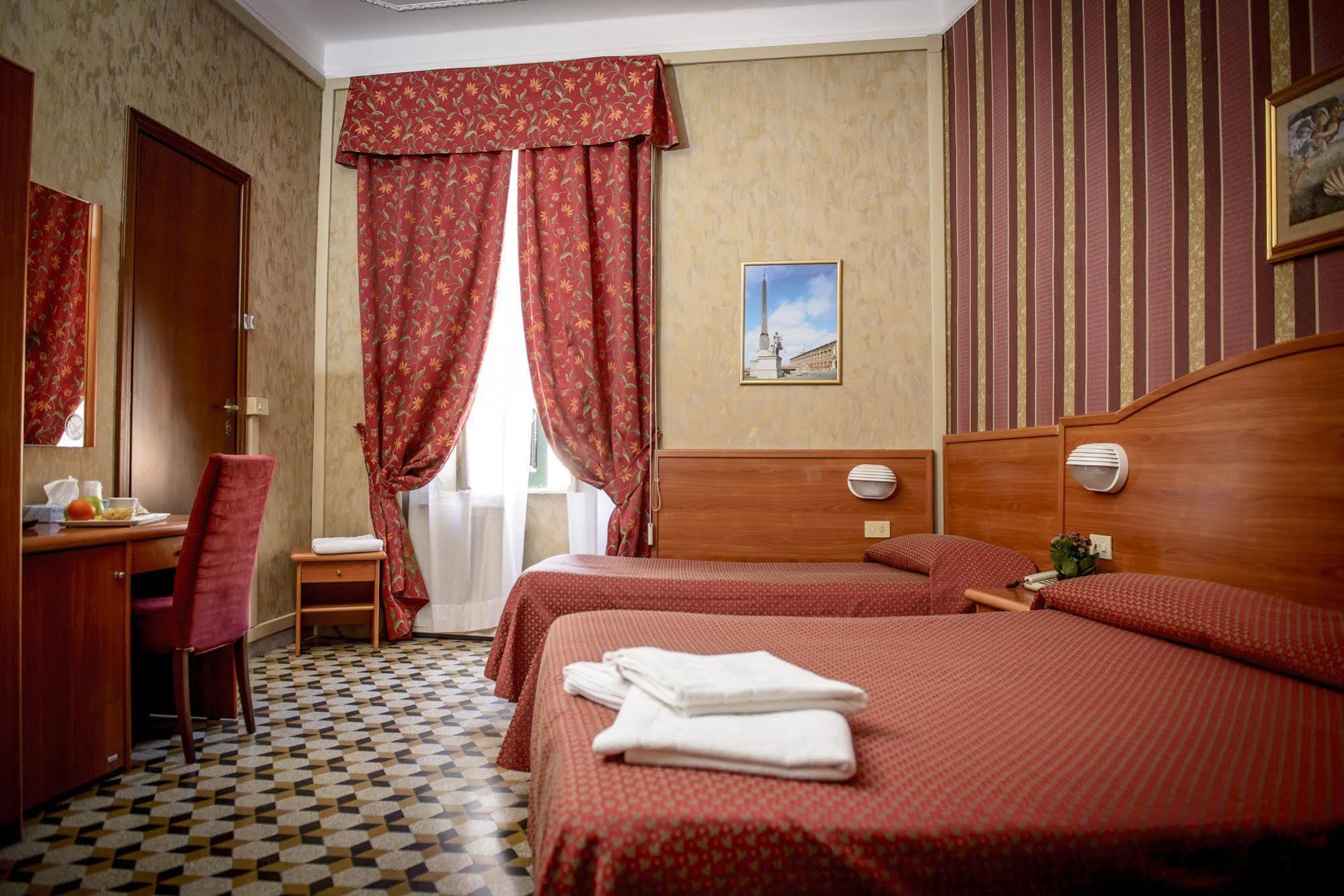 Hotel Emmaus Рим Экстерьер фото